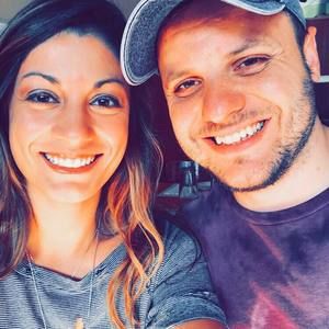 Meet your Posher, Cara